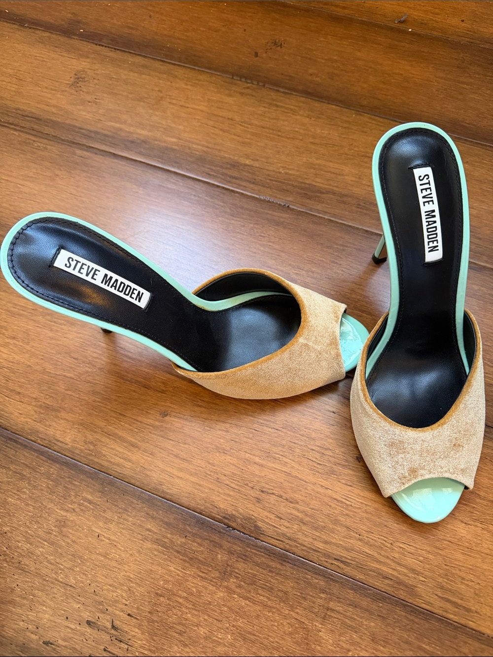 Steve Madden Women’s Tan Suede Mule Heels with Mint Trim